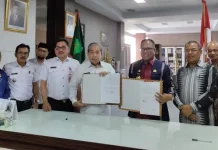 Jalin Kerja Sama dengan Pemkab Sidrap, Pj Bupati Mubar Tegaskan Komitmen Tekan Angka Inflasi Jalin Kerja Sama dengan Pemkab Sidrap, Pj Bupati Mubar Tegaskan Komitmen Tekan Angka Inflasi