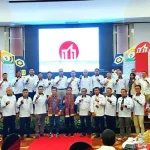 54 Pengurus dan 32 Anggota Baru IAI Sultra Resmi Dikukuhkan 54 Pengurus dan 32 Anggota Baru IAI Sultra Resmi Dikukuhkan