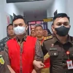 Mantan Wali Kota Kendari Disebut dalam Kasus Suap Perusahaan Alfamidi Mantan Wali Kota Kendari Disebut dalam Kasus Suap Perusahaan Alfamidi
