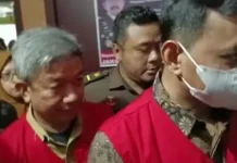 Sekretaris Kota Kendari Jadi Tersangka Suap Perizinan Perusahaan Alfamidi Sekretaris Kota Kendari Jadi Tersangka Suap Perizinan Perusahaan Alfamidi