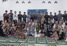 HMPS Farmasi UMW Beri Santunan Yatim Piatu di Panti Asuhan Al Ikhlas Kendari HMPS Farmasi UMW Beri Santunan Yatim Piatu di Panti Asuhan Al Ikhlas Kendari