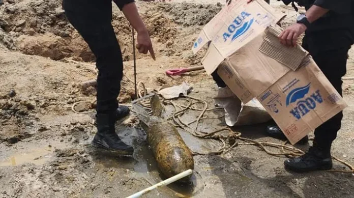 Buruh Perumahan The Villas Kendari Temukan Bom Peninggalan Perang Dunia II