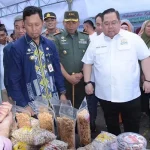 Kadin dan Pemkot Kendari Gelar Pasar Murah Hingga 19 April Kadin dan Pemkot Kendari Gelar Pasar Murah Hingga 19 April