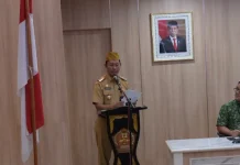 Pemkot Kendari Tebar THR untuk 5.900 ASN Penjabat (Pj) Walikota Kendari, Asmawa Tosepu