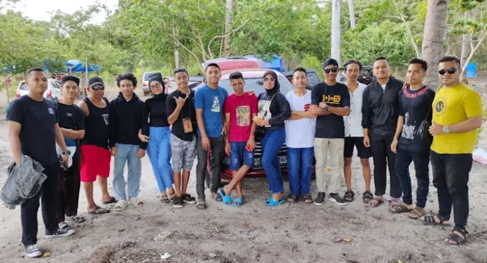 Libur Lebaran, Pantai Morano Muna Ramai Pengunjung