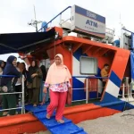 Gunakan Teras Kapal di Momen Ramadan, BRI Layani Penukaran Uang di Kepulauan Seribu Gunakan Teras Kapal di Momen Ramadan, BRI Layani Penukaran Uang di Kepulauan Seribu