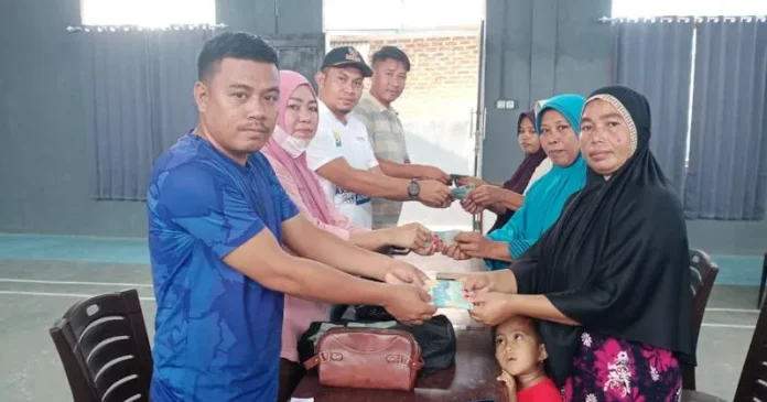 KPM Desa Langara Iwawo di Konkep Terima BLT Tahap Pertama
