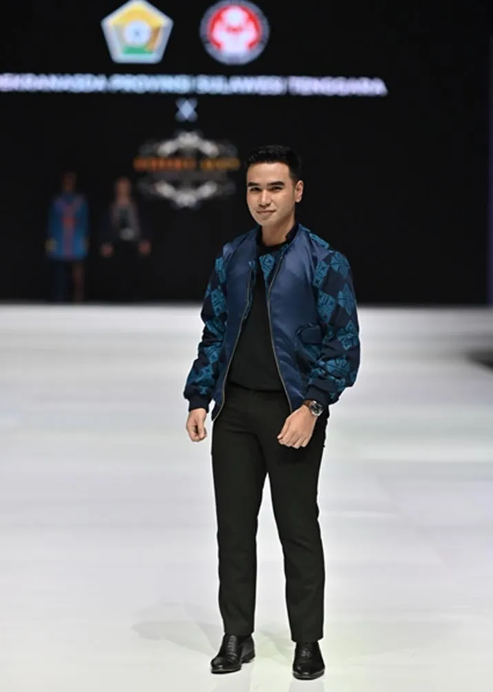 Pemprov Sultra Sukses Promosikan Busana Tenun Khas di Ajang Indonesia Fashion Week 2023