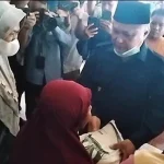 Pemkab Konawe Salurkan Cadangan Beras Pemerintah ke 22.550 Warga Pemkab Konawe Salurkan Cadangan Beras Pemerintah ke 22.550 Warga