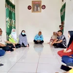 Pj Bupati Mubar Bantu Pengobatan ODGJ di Desa Lailangga Pj Bupati Mubar Bantu Pengobatan ODGJ di Desa Lailangga