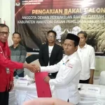 KPU Wakatobi Terima Pengajuan Balon Anggota DPRD dari PDI Perjuangan KPU Wakatobi Terima Pengajuan Balon Anggota DPRD dari PDI Perjuangan