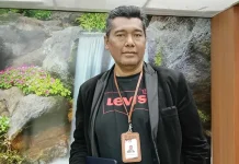 KPU Sultra Terima Berkas Bacaleg DPRD dari 18 Parpol Hingga 25 Calon DPD RI Ketua Umum KPU Provinsi Sultra, La Ode Abdul Natsir