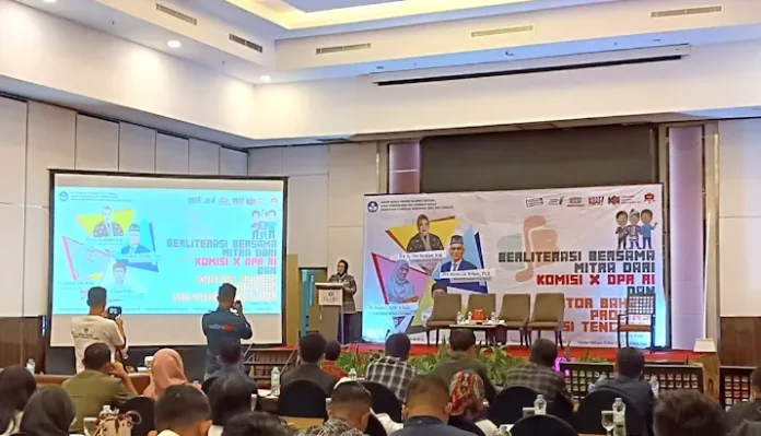 Tina Nur Alam Seru Warga Sultra untuk Berbahasa Indonesia yang Baik dan Benar