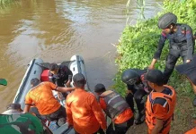 Warga Kolaka Utara yang Hilang Terseret Arus Ditemukan Meninggal Warga Kolaka Utara yang Hilang Terseret Arus Ditemukan Meninggal