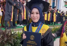 Mahasiswi Pertanian Elfiana Seti Jadi Wisudawan Terbaik UHO, Nilai IPK 3,88 Mahasiswi Pertanian Elfiana Seti Jadi Wisudawan Terbaik UHO, Nilai IPK 3,88