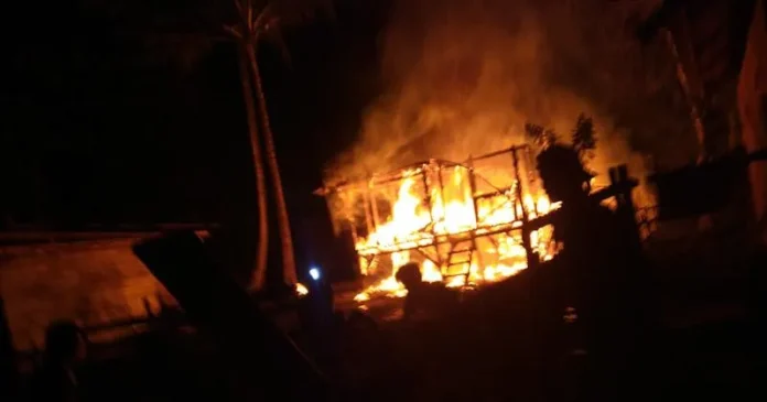 Satu Unit Rumah Panggung di Mubar Ludes Terbakar, Kerugian Ditaksir Sekitar Rp30 Juta