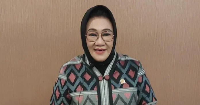 Tina Nur Alam Seru Warga Sultra untuk Berbahasa Indonesia yang Baik dan Benar