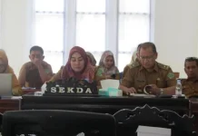 DPRD dan Pemkab Konawe Bahas Raperda Pajak dan Retribusi Daerah DPRD dan Pemkab Konawe Bahas Raperda Pajak dan Retribusi Daerah