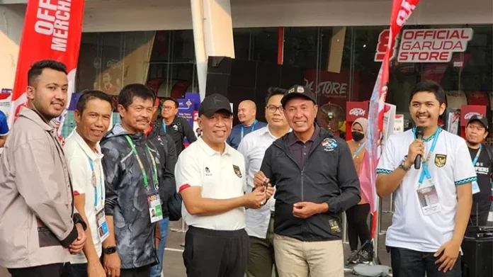 Dukung Perkembangan Ekosistem Sepak Bola Nasional, BRI Berikan Bus untuk Skuad Garuda
