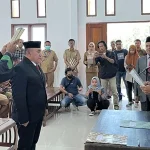 Pj Bupati Mubar Lantik Kadis Perumahan, Kawasan Pemukiman dan Pertanahan Pj Bupati Mubar Lantik Kadis Perumahan, Kawasan Pemukiman dan Pertanahan