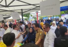 Tekan Inflasi, Kadin Sultra Gelar Pasar Murah di Kolaka Utara Tekan Inflasi, Kadin Sultra Gelar Pasar Murah di Kolaka Utara