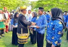 Lantik 3 PNS dan 62 P3K Kesehatan, Pj Bupati Tekankan Wajib Punya KTP Mubar Lantik 3 PNS dan 62 P3K Kesehatan, Pj Bupati Tekankan Wajib Punya KTP Mubar