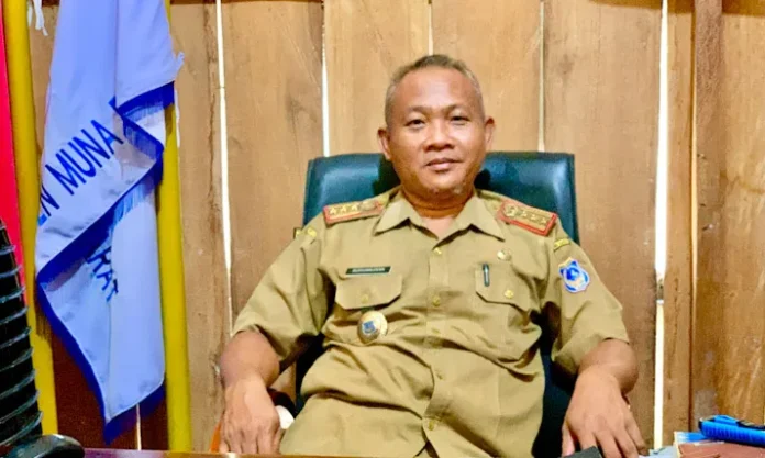 Kepala Disdukcapil Mubar, Burhanuddin