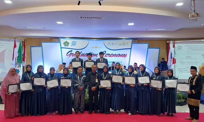 Kelulusan 76 Siswa MAN IC Angkatan V Resmi Dikukuhkan