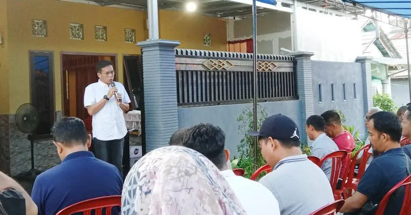 Ketua DPRD Sultra Serap Aspirasi Warga Terkait Jalan Rusak dan Fotografi