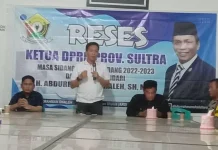 Ketua DPRD Sultra Serap Aspirasi Warga Terkait Jalan Rusak dan Fotografi Ketua DPRD Sultra Serap Aspirasi Warga Terkait Jalan Rusak dan Fotografi