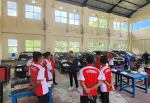 Kunjungi Workshop BPVP Kendari, FKLPI Sultra Beri Jempol untuk Peserta Pelatihan Kunjungi Workshop BPVP Kendari, FKLPI Sultra Beri Jempol untuk Peserta Pelatihan