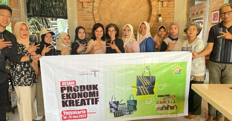 Pelaku Usaha Ekraf Sultra Belajar Bikin Tas Berbahan Dasar Tenun di Yogyakarta