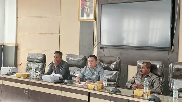 Dampak Pencucian Pasir Nambo Jadi Sorotan di Rapat DPRD Kendari