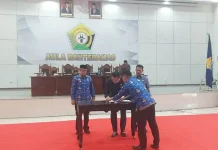 DPRD Sultra dan Pemprov Teken Ranperda Pertanggungjawaban Pelaksanaan APBD 2022 DPRD Sultra dan Pemprov Teken Ranperda Pertanggungjawaban Pelaksanaan APBD 2022