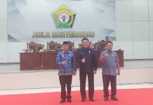 DPRD Sultra Umumkan Berakhirnya Masa Jabatan Ali Mazi – Lukman Abunawas DPRD Sultra Umumkan Berakhirnya Masa Jabatan Ali Mazi – Lukman Abunawas