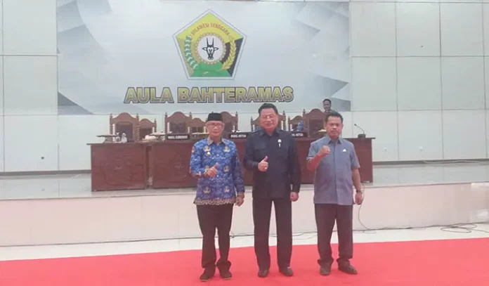 DPRD Sultra Umumkan Berakhirnya Masa Jabatan Ali Mazi – Lukman Abunawas DPRD Sultra Umumkan Berakhirnya Masa Jabatan Ali Mazi – Lukman Abunawas