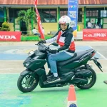 Asmo Sulsel Sosialisasi Keamanan Berkendara kepada Siswa SMAN 4 Kendari Asmo Sulsel Sosialisasi Keamanan Berkendara kepada Siswa SMAN 4 Kendari