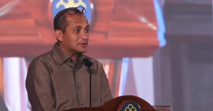 Wamenkumham Sosialisasikan KUHP Nasional pada Mahasiswa UHO