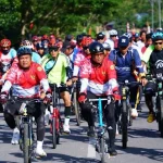 300 Komunitas Sepeda Ikuti Fun Bike Peringati HUT Mubar 300 Komunitas Sepeda Ikuti Fun Bike Peringati HUT Mubar