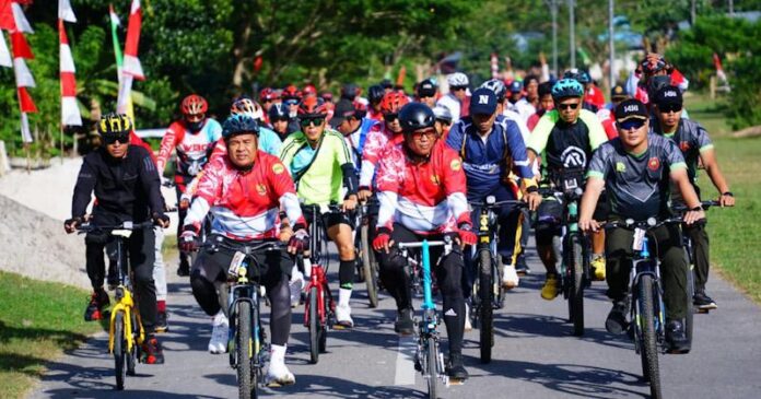 300 Komunitas Sepeda Ikuti Fun Bike Peringati HUT Mubar