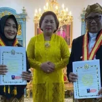 Pj Bupati Mubar Dianugerahi Gelar dari Keraton Surakarta untuk Kali Kedua Pj Bupati Mubar Dianugerahi Gelar dari Keraton Surakarta untuk Kali Kedua