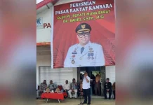 Pj Bupati Mubar Resmikan Pasar Rakyat Kambara Pj Bupati Mubar Resmikan Pasar Rakyat Kambara