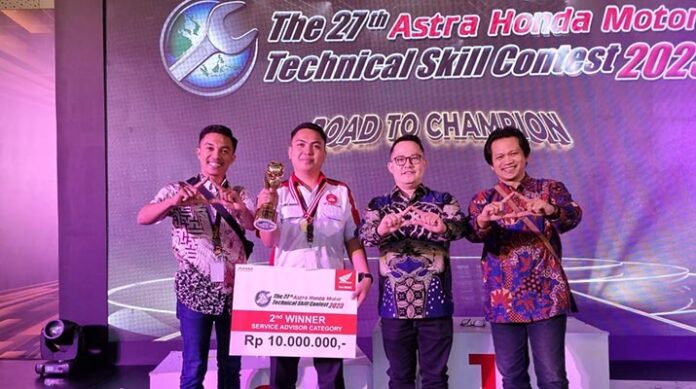 Asmo Sulsel Raih Juara 2 Kategori Service Advisor dalam Ajang Astra Honda Motor Technical Skill Contest 2023