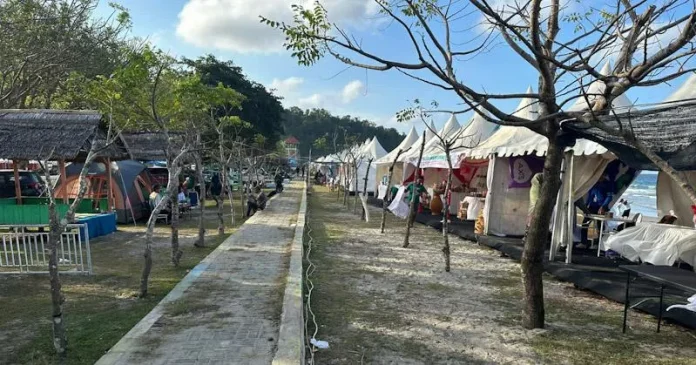 PSX_556 UMKM Hadir dalam Perayaan HUT RI ke-78 di Pantai Taipa