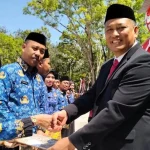 Komitmen KSK Majukan Konawe, 545 ASN P3K Guru Terima SK di Upacara HUT ke-78 RI Komitmen KSK Majukan Konawe, 545 ASN P3K Guru Terima SK di Upacara HUT ke-78 RI