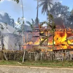 Rumah Panggung Milik Lansia di Mubar Terbakar Rumah Panggung Milik Lansia di Mubar Terbakar