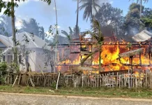 Rumah Panggung Milik Lansia di Mubar Terbakar Rumah Panggung Milik Lansia di Mubar Terbakar