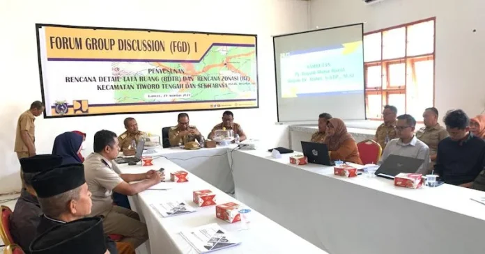 Pemkab Mubar Gelar FGD untuk Menyusun RDTR Tiworo Tengah sebagai Pusat Pelayanan Kawasan