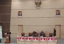 Fraksi di DPRD Kendari Setujui Pembahasan Ranperda Pajak dan Retribusi Daerah Fraksi di DPRD Kendari Setujui Pembahasan Ranperda Pajak dan Retribusi Daerah