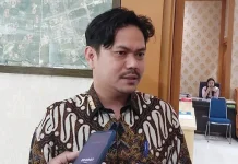 Plt Bupati Koltim Siap Tindak Lanjuti Instruksi Pj Gubernur Terapkan DDP Pelaksana Tugas (Plt) Bupati Kolaka Timur (Koltim), Abdul Aziz